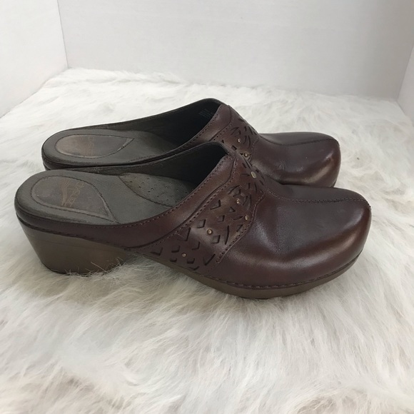 Dansko Shoes - Dansko Brown Shyanne Mules